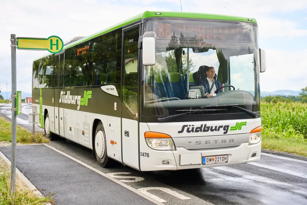 4 Linienbus Suedburg c Dr. Richard M. Scheer 3