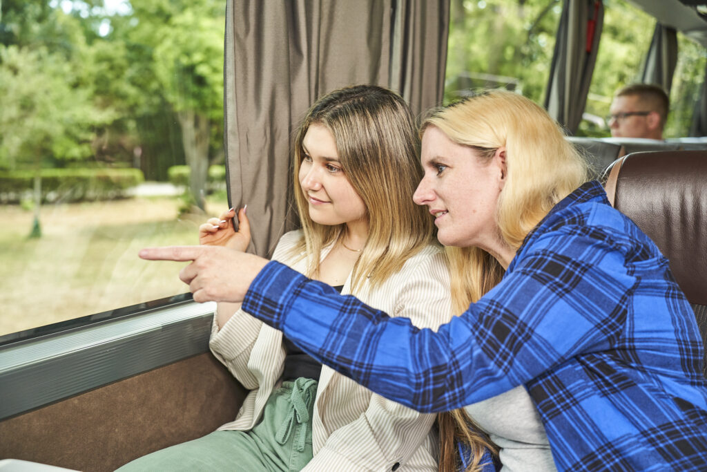 Fahrgaeste Reisebus c Dr. Richard M. Scheer 9