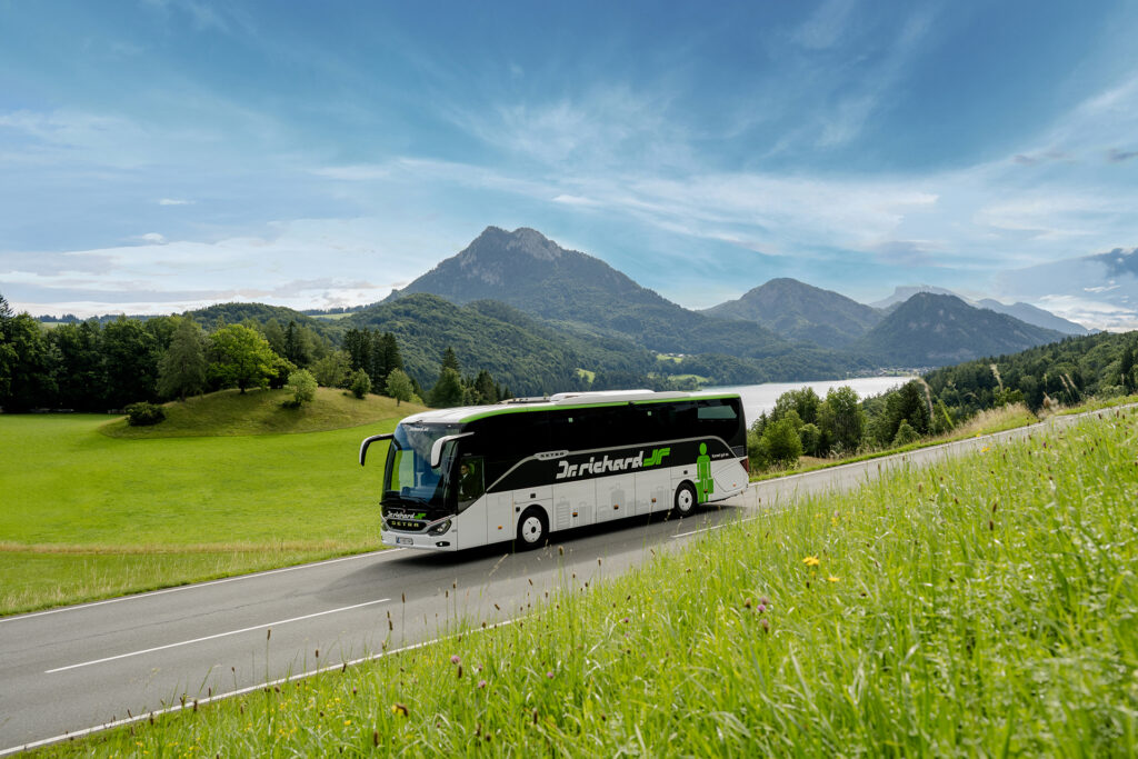 Bus fleet 15 Reisebus Setra Salzburg Fuschlsee c Dr. Richard Salzburg scheinast.com 18 bearbeitet 6