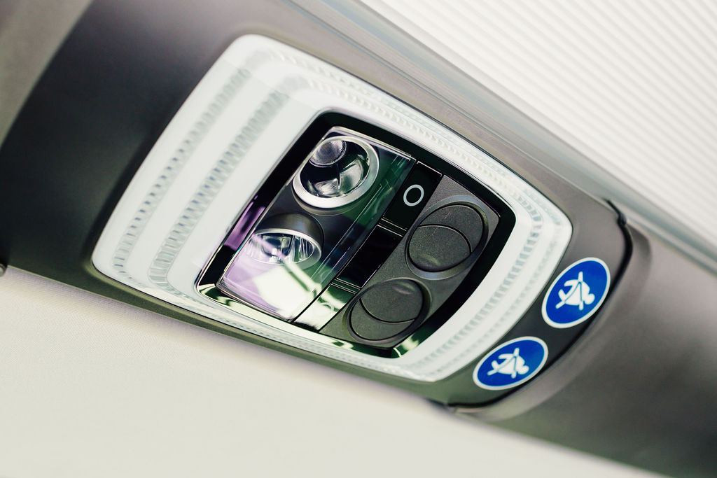 Rent a bus 12 Reisebus innen 50 Sitzer c Dr. Richard Bernhard Luck 37 1