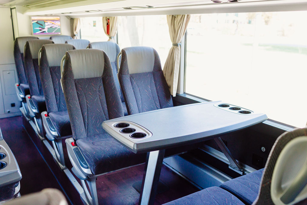 Bus mieten 24 Reisebus innen Stockbusc Dr. Richard Bernhard Luck 5