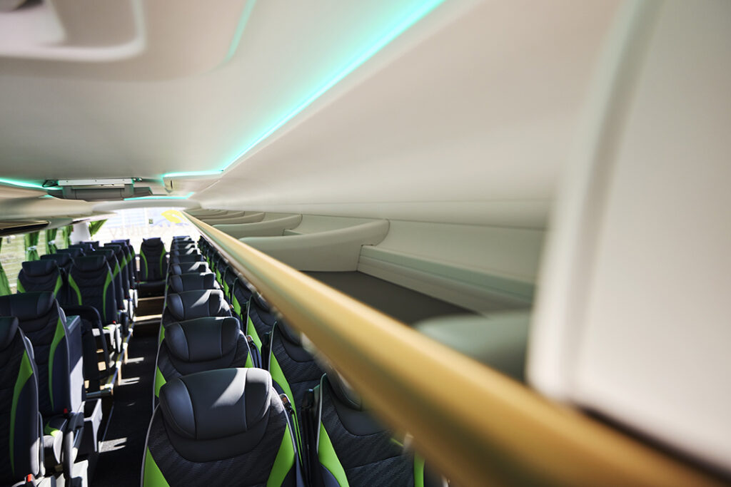 electric coach 30 E Reisebus Innen 20 komprimiertc Dr. Richard APA Fotservice Ben Leitner