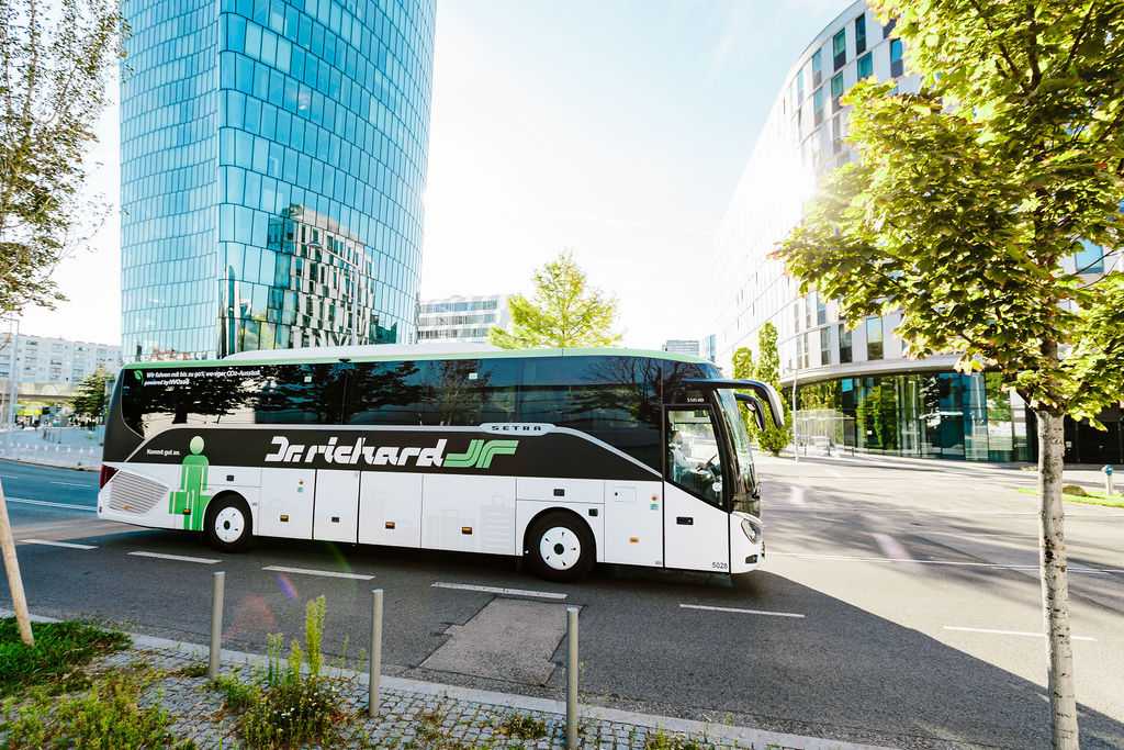 50 Sitzer 7 50 Sitzer web c Dr. Richard Bernhard Luck 8