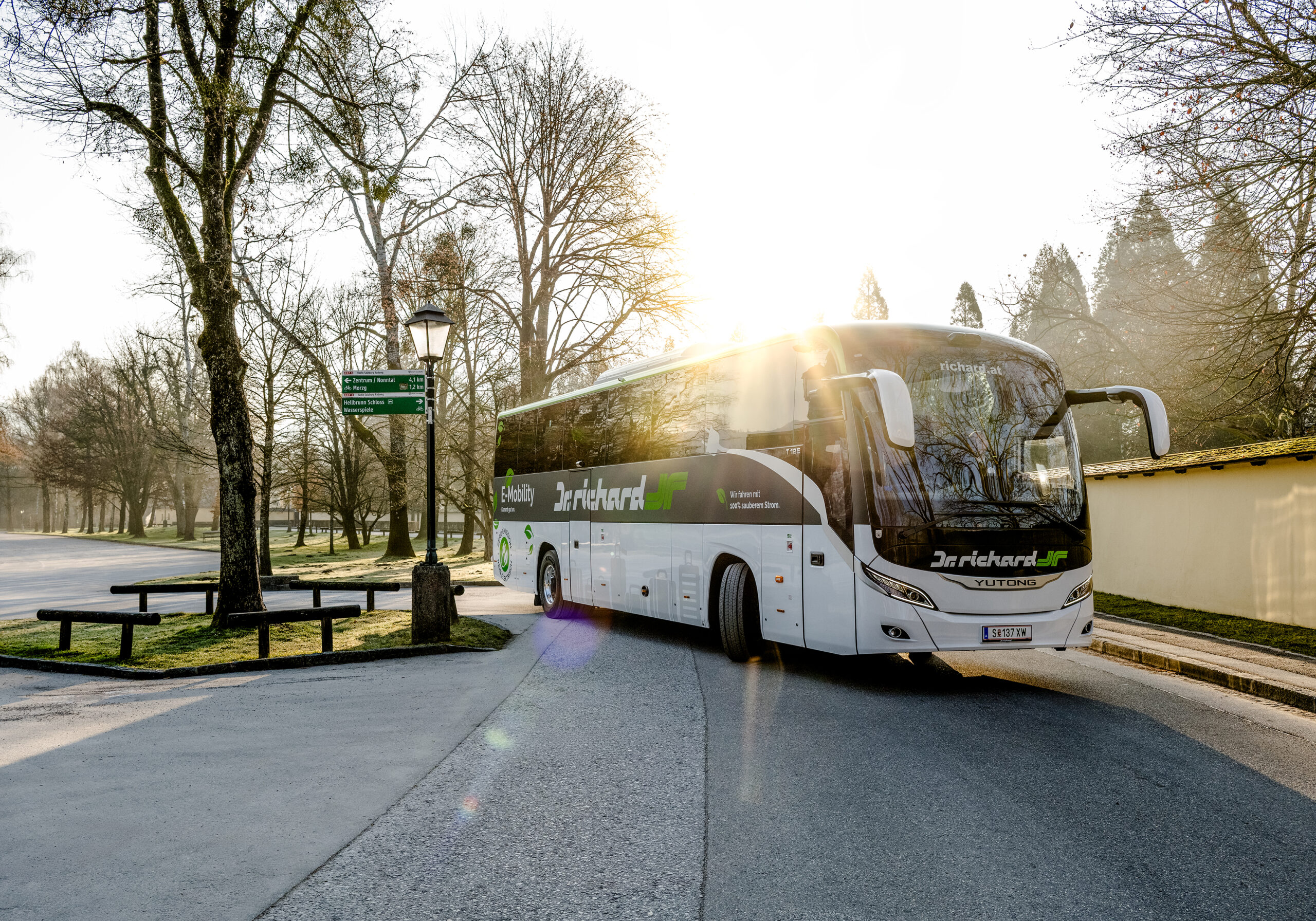 50 seater electric coach 10 Electric coach Salzburg 7 c Dr. Richard Scheinast.com 7706 scaled