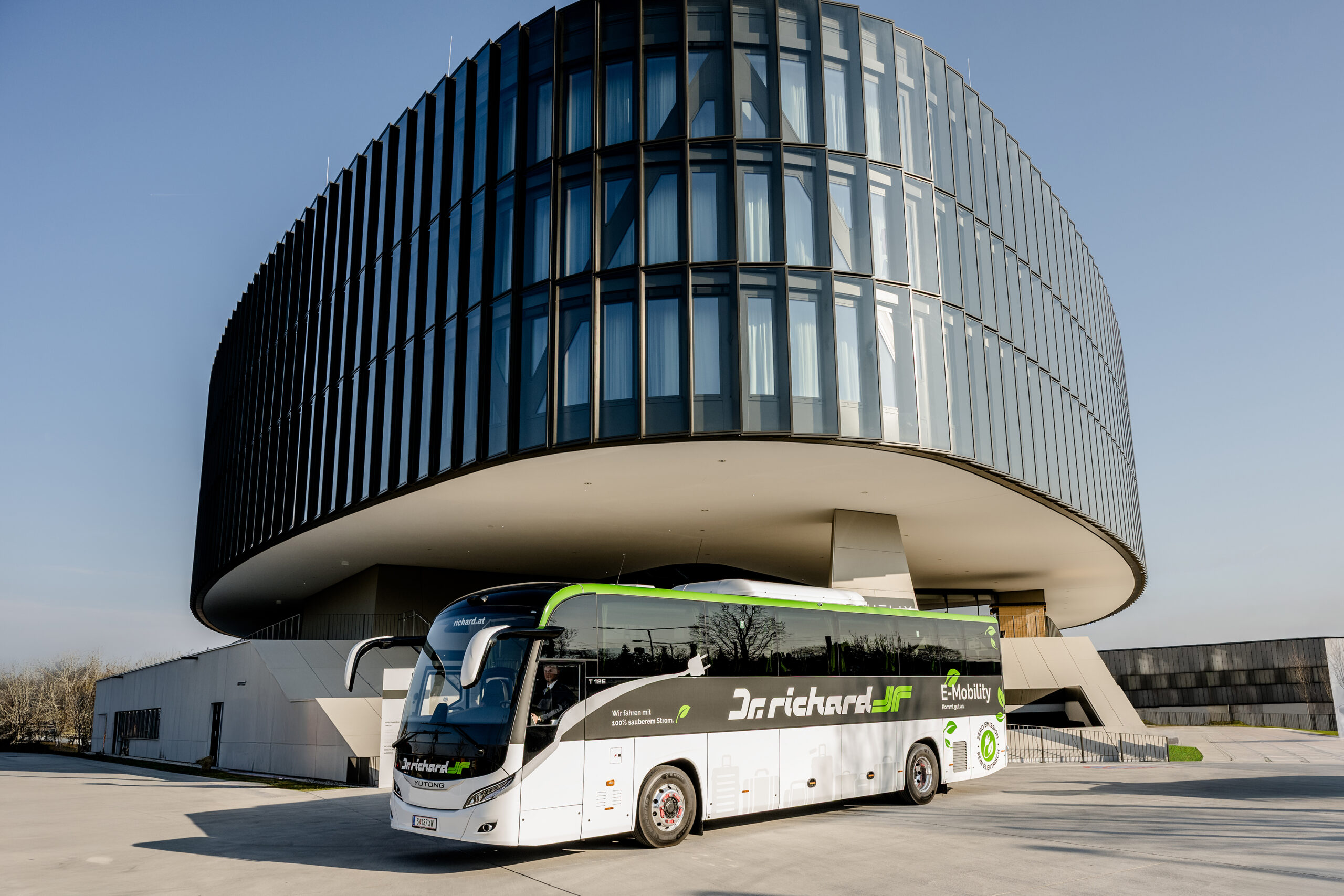 50 seater electric coach 12 Electric coach Salzburg 9 c Dr. Richard Scheinast.com 7772 scaled