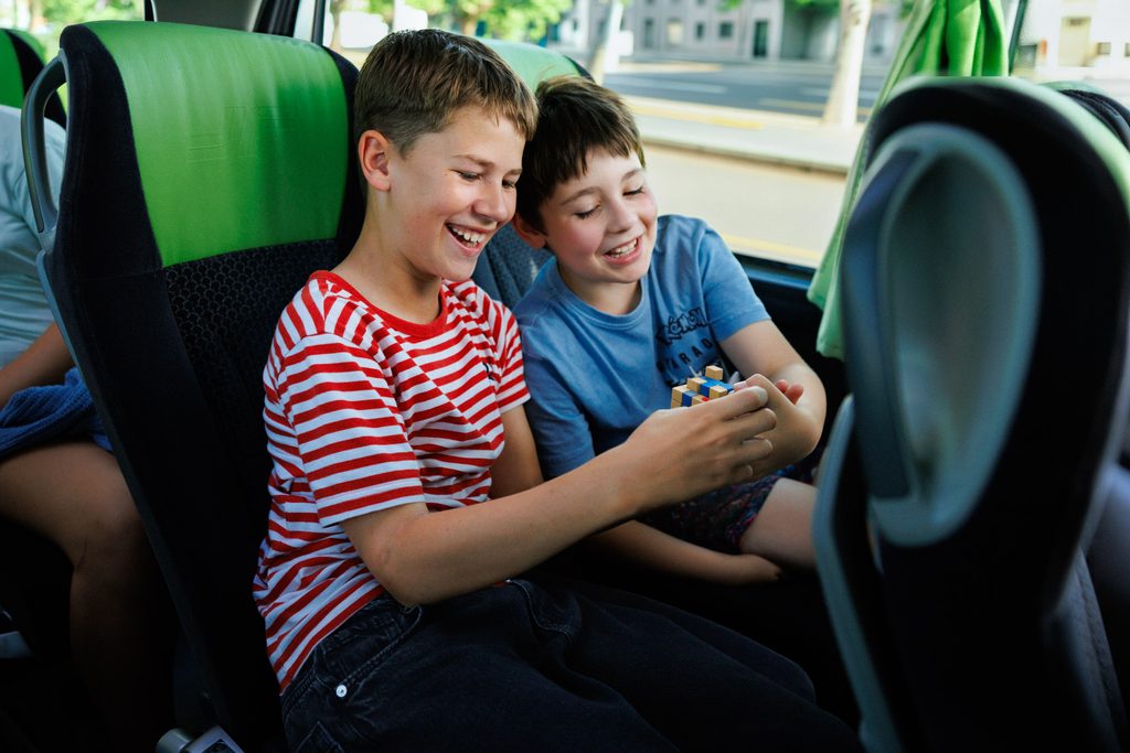 Schulen 9 Schulkinder